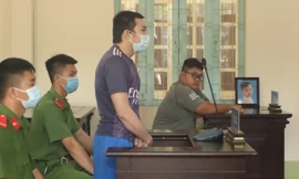 Cha dượng đánh bé trai 18 tháng tuổi tử vong lãnh 10 năm tù