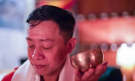 Tìm đến 'tắm âm thanh' để chữa lành giữa phố thị TPHCM