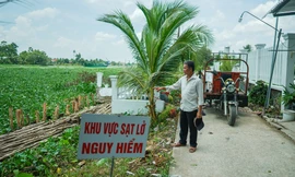 Long An tiếp tục công bố tình trạng sạt lở khẩn cấp