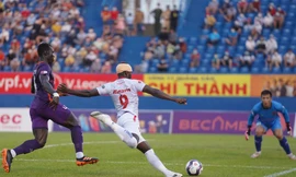 Hải Phòng mất thắng trên sân Bình Dương với quả penalty nhạy cảm