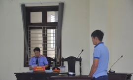 7 năm tù cho người đàn ông buôn lậu 39kg vàng từ Campuchia về Việt Nam