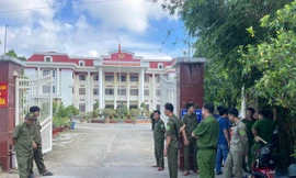 'Thầy ông nội' Lê Tùng Vân bị tuyên án 3 năm tù về tội 'Loạn luân'