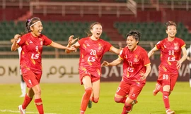 CLB nữ TPHCM lội ngược dòng ngoạn mục