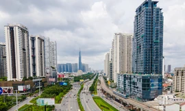 Cảm nhận của người dân sau khi chính thức 'vi vu' trên metro số 1