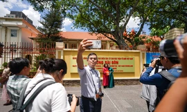 Người dân thích thú check-in phường Sài Gòn, trải nghiệm chính quyền 2 cấp