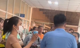 Lý do nhóm công nhân bất ngờ 'vây' phòng làm việc giám đốc 