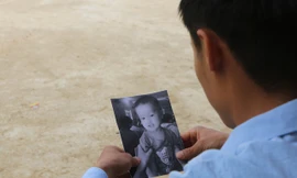 Thắt ruột khi thầy giáo vùng cao nói: “Em sợ khi về con không nhận ra mình”