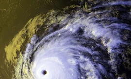 Cơn bão khủng khiếp trong lịch sử sát hại cả 500.000 người