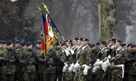 Binh sĩ lữ đoàn hỗn hợp Pháp - Đức