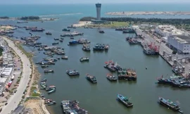 Hàng trăm tàu cá Trung Quốc đang chuẩn bị kéo xuống Biển Đông