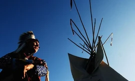 Mỹ hiện có 42 bộ tộc da đỏ