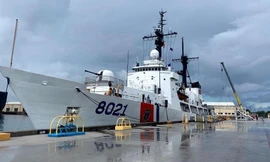 Tàu CSB 8021 đã về đến Việt Nam. (Ảnh: ĐSQ Mỹ)