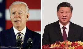 Tổng thống Mỹ Joe Bidne (trái) và Chủ tịch Trung Quốc Tập Cận Bình. (Ảnh: AP)