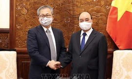 Chủ tịch nước Nguyễn Xuân Phúc tiếp Đại sứ Nhật Yamada Takio. (Ảnh: TTXVN)