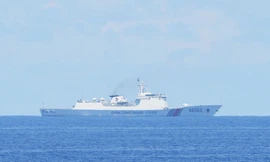 Một tàu hải cảnh Trung Quốc