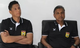 BHL đội tuyển Lào nghiên cứu rất kỹ lối chơi của đội tuyển Việt Nam.Ảnh: LFF.