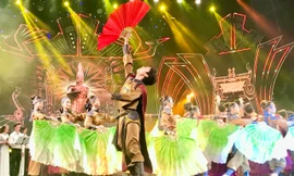 Tùng Dương bùng nổ trong đêm nhạc Nguyễn Anh Trí - Tổ quốc tôi 