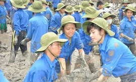 Sáng tạo trong gian khó