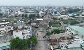 Tái thi công cầu ở cửa ngõ TPHCM sau 5 năm 'đứng hình'