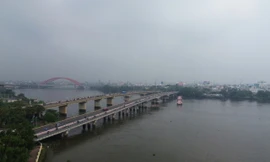 Nâng tĩnh không 2 cầu huyết mạch, khơi thông vận tải thủy trên sông Sài Gòn 