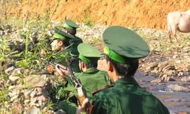 Bộ đội biên phòng tuần tra mật phục
