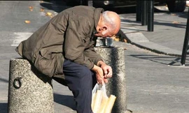 Biểu hiện sa sút trí tuệ của người già