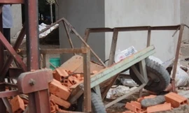 Đứt cáp công trường, 5 người thương vong