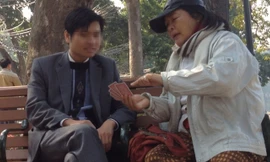 Bói dạo hoành hành ở hồ Hoàn Kiếm (Hà Nội).