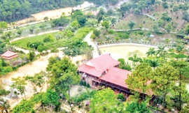 Gia thế “khủng” của “biệt phủ” trái phép trên đất vàng đặc khu Vân Đồn.