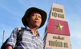 Nguyễn Đình Quân trong một lần ra Trường Sa.