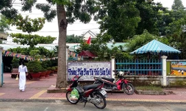 Trường mần non thị trấn Đầm Dơi. Ảnh: Nhân dân. 