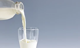 Ngừng tiêu thụ 8 loại sữa nhiễm khuẩn nhập vào Việt Nam