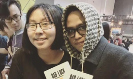 Tác giả Châu Chặt Chém, tóc ngắn, bên trái.