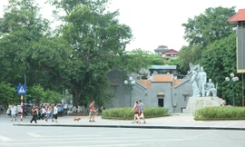 Đặt ga tàu điện ngầm cạnh hồ Gươm: Công trình 'lấn át' di sản