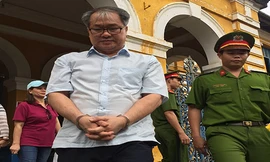 Phạm Công Danh tại phiên xét xử sáng 16/1. Ảnh: Công lý