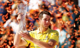 John Isner có được danh hiệu lớn nhất trong sự nghiệp.