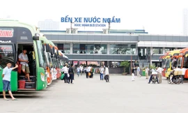 Nước Ngầm là bến xe đầu tiên tại Hà Nội có “4 không”: Không hàng rong, xe ôm, cò xe và người vãng lai trong bến. Ảnh: Như Ý