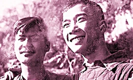 Nguyễn Đình Thi (trái) và Tố Hữu