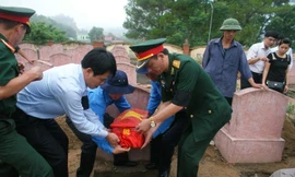 An táng hài cốt 16 liệt sĩ