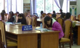 Theo PGS.TS Phùng Trung Tập, thư viện là kho kiến thức khổng lồ nên sinh viên có thể tham khảo tại đây, tránh tình trạng đi ra ngoài cóp nhặt thông tin từ những nguồn khác.