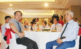 Được đề cử song bầu Đức (trái) từ chối ra tranh cử chức Chủ tịch VFF khoá 8, thay thế vị trí của ông Lê Hùng Dũng (phải). Ảnh: VSI.