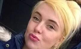 Cô gái Khloye Johns.