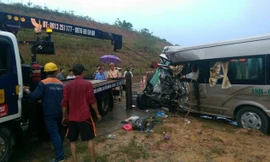 Hiện trường một vụ tai nạn trên đường cao tốc Nội Bài - Lào Cai. Ảnh: Bảo An