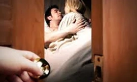 Ấn Độ tranh cãi về luật ngoại tình