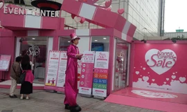 Chương trình Korea Grand Sale năm 2015 rầm rộ ở các trung tâm thương mại lớn ở Seoul.