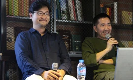 Các nghệ sỹ Yun Woo Choi (trái) và Trần Trọng Vũ.