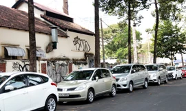 TPHCM tăng phí đỗ ô tô, nâng thu nhập công chức