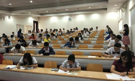 Thí sinh tham dự kỳ thi đánh giá năng lực vào trường ĐH Quốc tế TPHCM năm 2017.