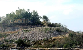 Di tích lầu Bảo Đại trong dự án bị cải tạo tùy tiện.