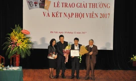 Giải thưởng Văn học Hà Nội 2017 tiếp tục được văn giới đánh giá có chất lượng. Ảnh: Nguyên Khánh.